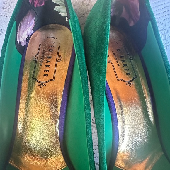 Ted Baker Green Stiletto Heels - Picture 3 of 11